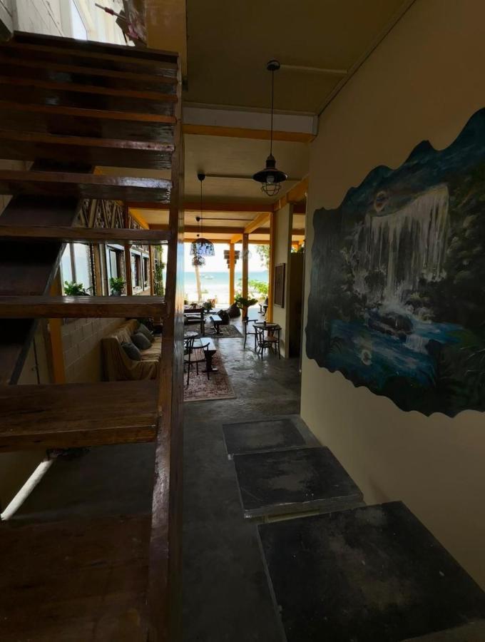 Seashell Guesthouse, Bar And Tattoos Koh Rong Sanloem Exteriör bild